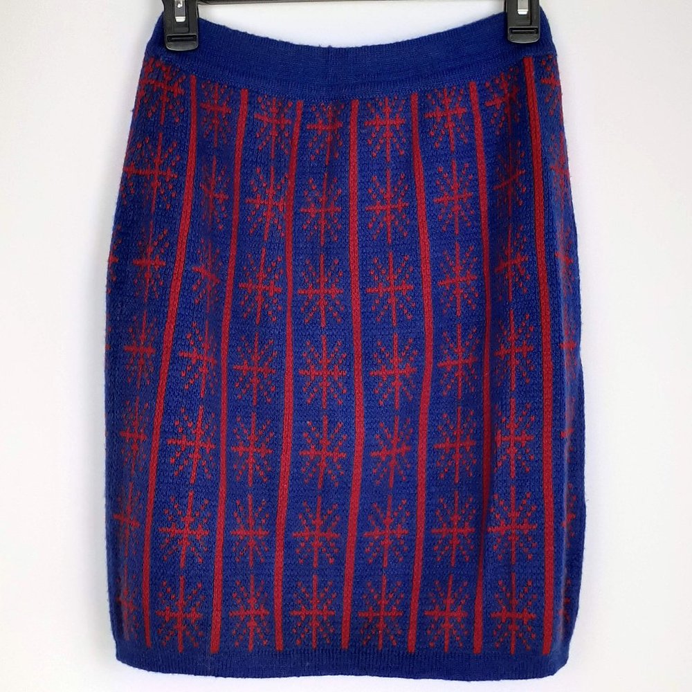 Wool Blend Sweater Knit Skirt Made in Italy. Blue with red snowflakes Preppy